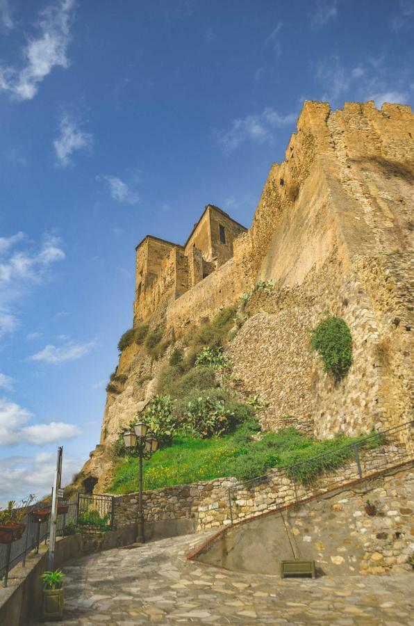 ホテル Casa Castello ロッカ・インペリアーレ エクステリア 写真