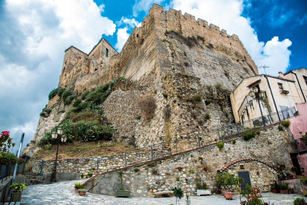 ホテル Casa Castello ロッカ・インペリアーレ エクステリア 写真